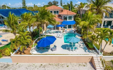 15520 Gulf Blvd, Redington Beach, FL 33708