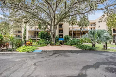 402 Tarpon Pt #402, Tarpon Springs, FL 34689
