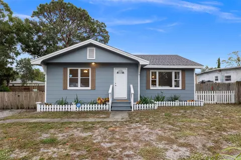 2078 18th Ave SW, Largo, FL 33774