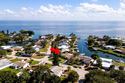 4300 Beach Dr SE, Saint Petersburg, FL 33705