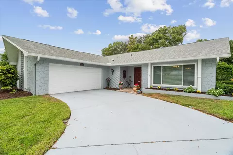 1976 Chaucer Ct, Palm Harbor, FL 34684