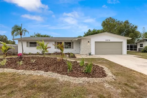 2414 33rd St W, Bradenton, FL 34205