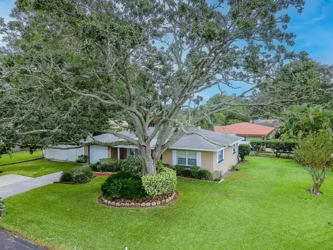 1749 Penny Ln, Clearwater, FL 33756
