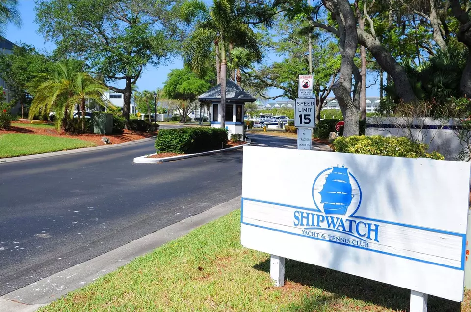 11430 Shipwatch Ln 1052, Largo, FL 33774 37 Photos Movoto