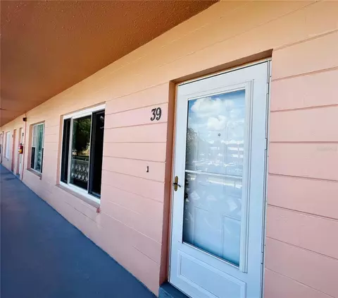 2457 Ecuadorian Way #39, Clearwater, FL 33763