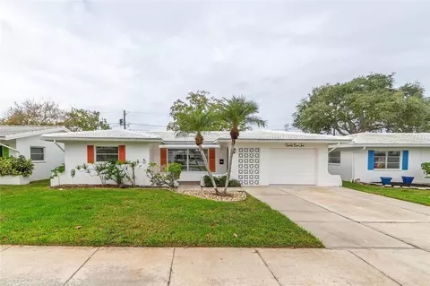 9910 39th St N, Pinellas Park, FL 33782