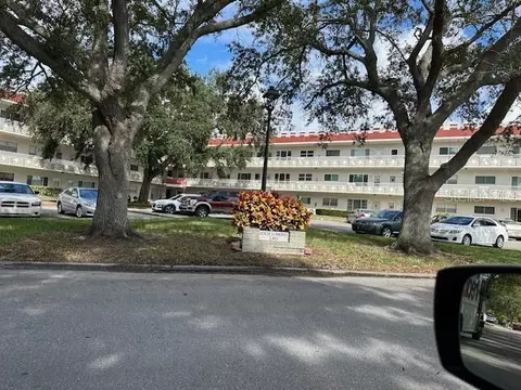 2362 Jamaican St #10, Clearwater, FL 33763