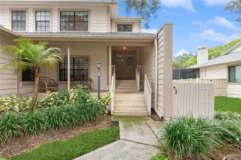 854 Amelia Ct NE, Saint Petersburg, FL 33702