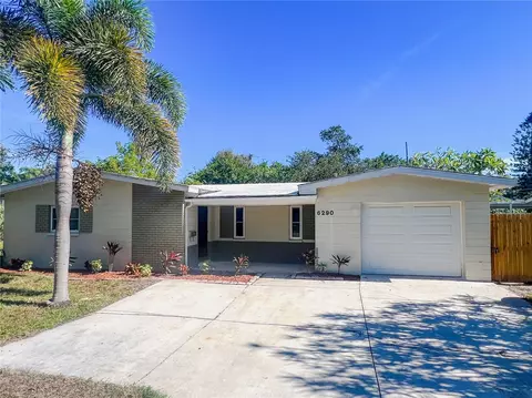 6290 22nd St S, Saint Petersburg, FL 33712