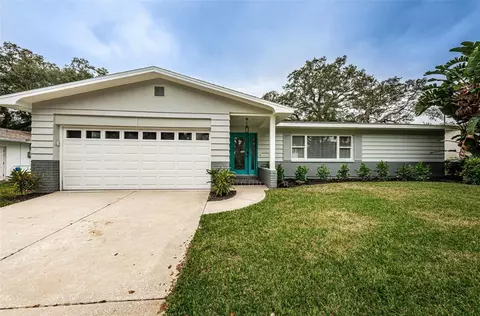 1356 Whispering Pines Dr, Clearwater, FL 33764