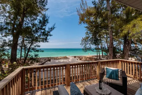 8300 W Gulf Blvd, Treasure Island, FL 33706