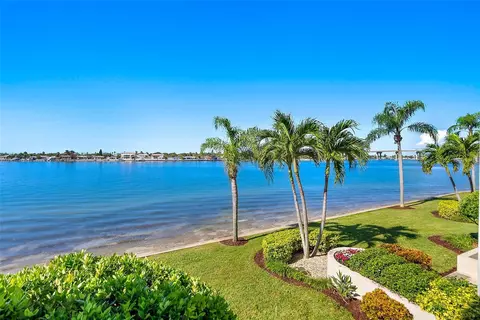 6093 Bahia Del Mar Cir #275, Saint Petersburg, FL 33715