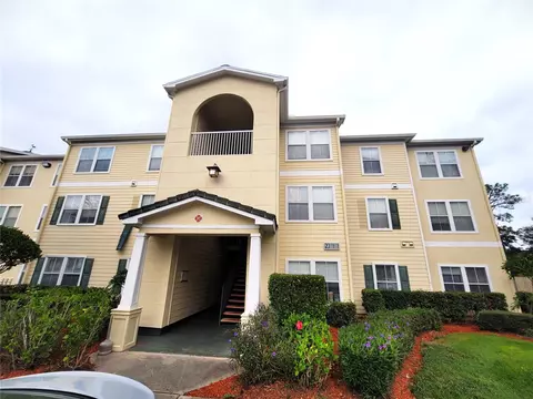 18191 Sterling Gate Cir, Tampa, FL 33647