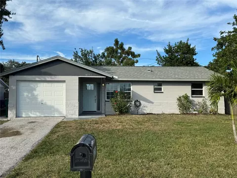 8355 76th Ave, Seminole, FL 33777