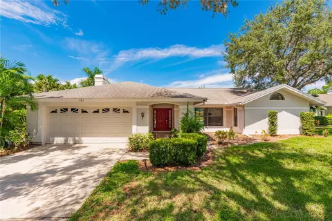587 Waterford Cir E, Tarpon Springs, FL 34688
