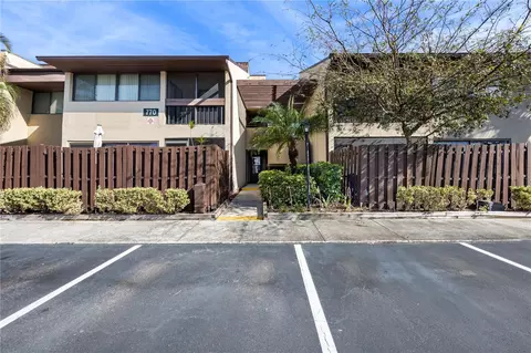 770 Village Lake Ter N #206, Saint Petersburg, FL 33716
