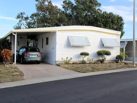 23 Sabal Palm Dr, Largo, FL 33770