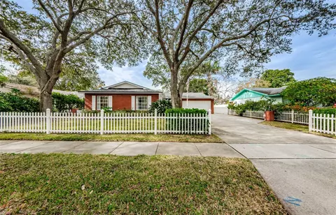1510 Dinnerbell Ln E, Dunedin, FL 34698