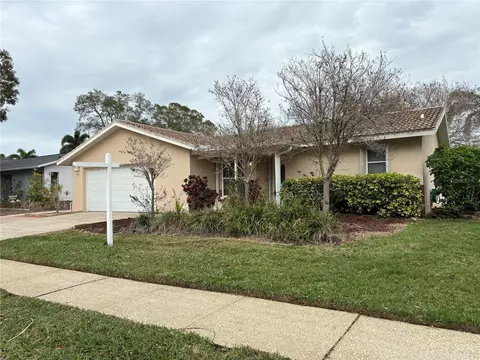 12649 115th St, Largo, FL 33778