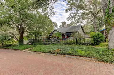 3008 52nd St S, Gulfport, FL 33707