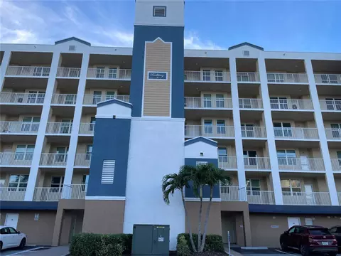 960 Starkey Rd #9205, Largo, FL 33771