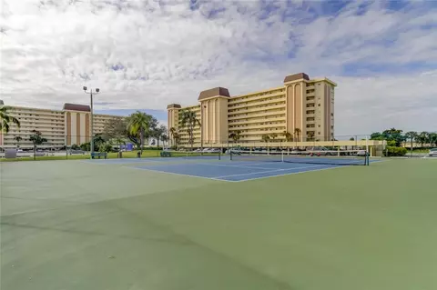 4525 Cove Cir #308, Saint Petersburg, FL 33708