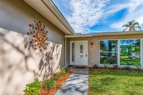 10479 137th Ln, Largo, FL 33774