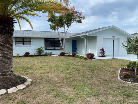 10329 Loquat Dr, Port Richey, FL 34668