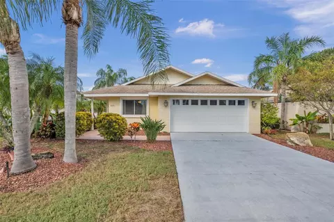 4451 Dewey Dr, New Port Richey, FL 34652