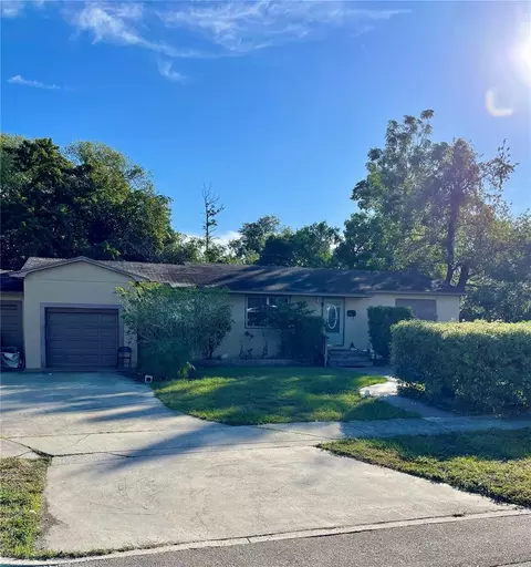 810 15th St S, Saint Petersburg, FL 33705