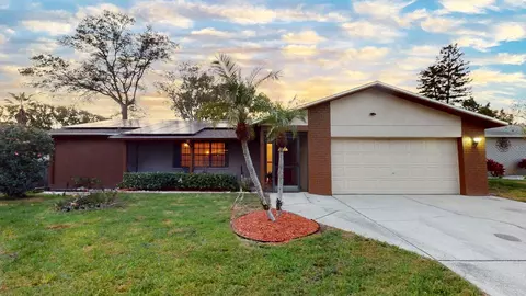 914 Harbor Cir, Palm Harbor, FL 34683