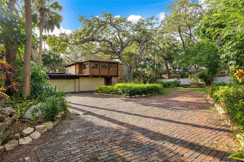 8401 36th Ave N, Saint Petersburg, FL 33710