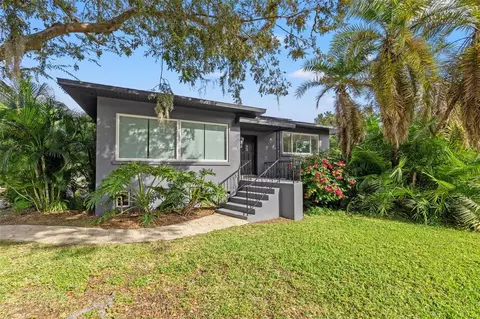851 38th Ave N, Saint Petersburg, FL 33704
