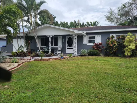 8833 108th Ln, Seminole, FL 33772