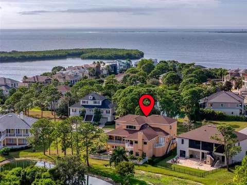 2066 N Pointe Alexis Dr, Tarpon Springs, FL 34689