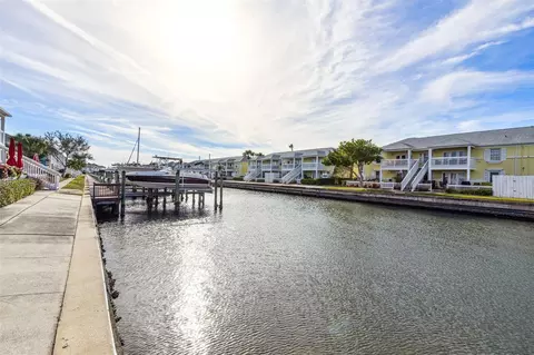 5015 Coquina Key Dr SE #C, Saint Petersburg, FL 33705