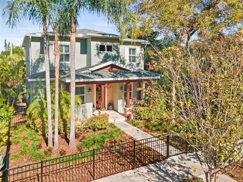 831 26th Ave N, Saint Petersburg, FL 33704