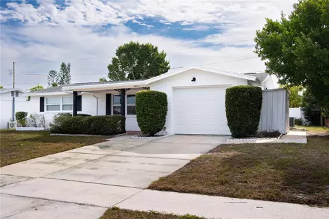 5604 Casino Dr, Holiday, FL 34690