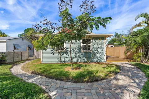 2445 32nd Ave N, Saint Petersburg, FL 33713