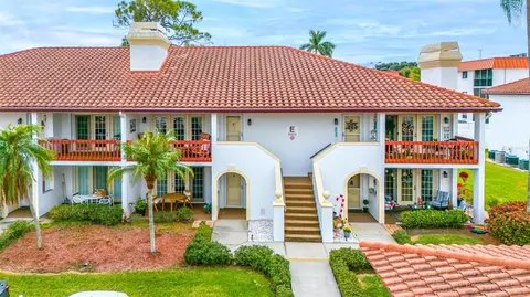 10500 Village Dr #203, Seminole, FL 33772