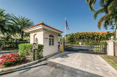 6309 Vista Verde Dr E, Gulfport, FL 33707