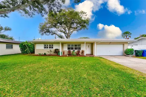 940 Phyllis Ave, Largo, FL 33771