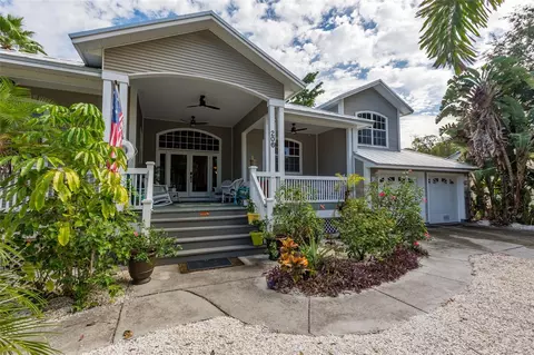 206 Lagoon Dr, Palm Harbor, FL 34683