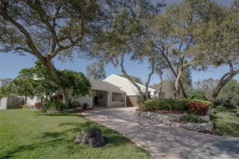 2336 Spicewood Ct, Dunedin, FL 34698