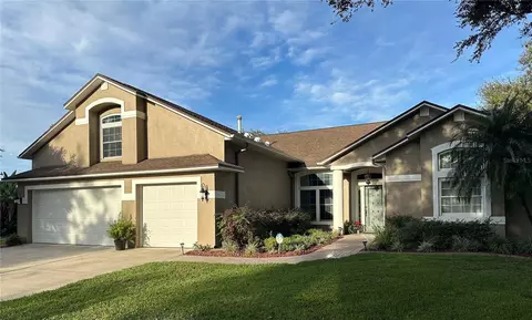 8629 Herons Cove Pl, Tampa, FL 33647
