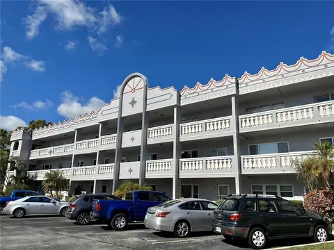 2294 Swedish Dr #10, Clearwater, FL 33763