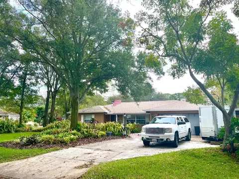 6300 Dartmouth Ave N, Saint Petersburg, FL 33710