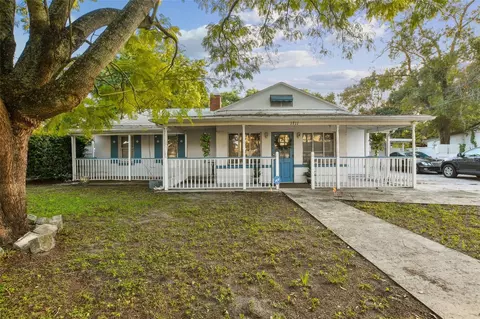 1711 E Giddens Ave, Tampa, FL 33610