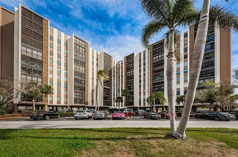 10355 Paradise Blvd #708, Treasure Island, FL 33706