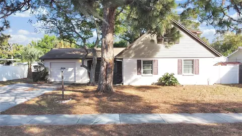 15549 Bedford Cir W, Clearwater, FL 33764